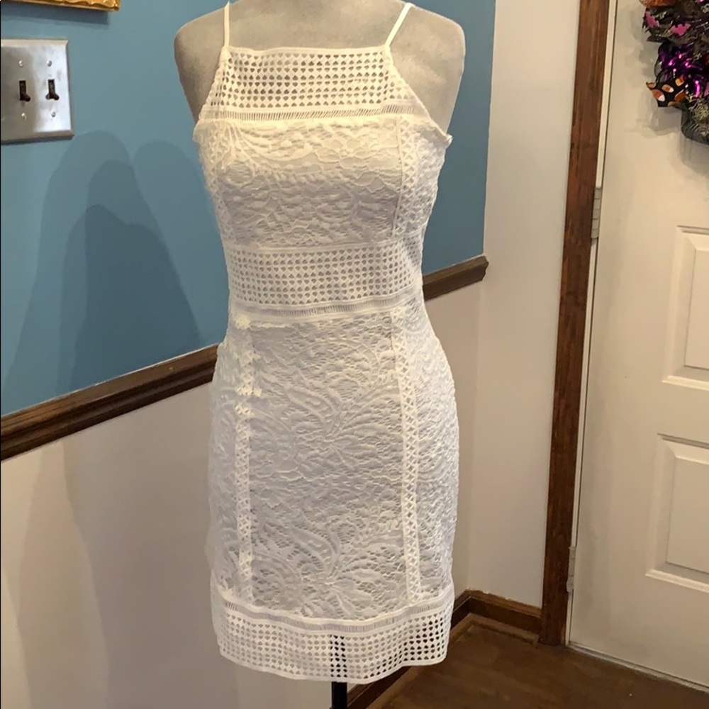 Gorgeous white lace 👗 dress!!